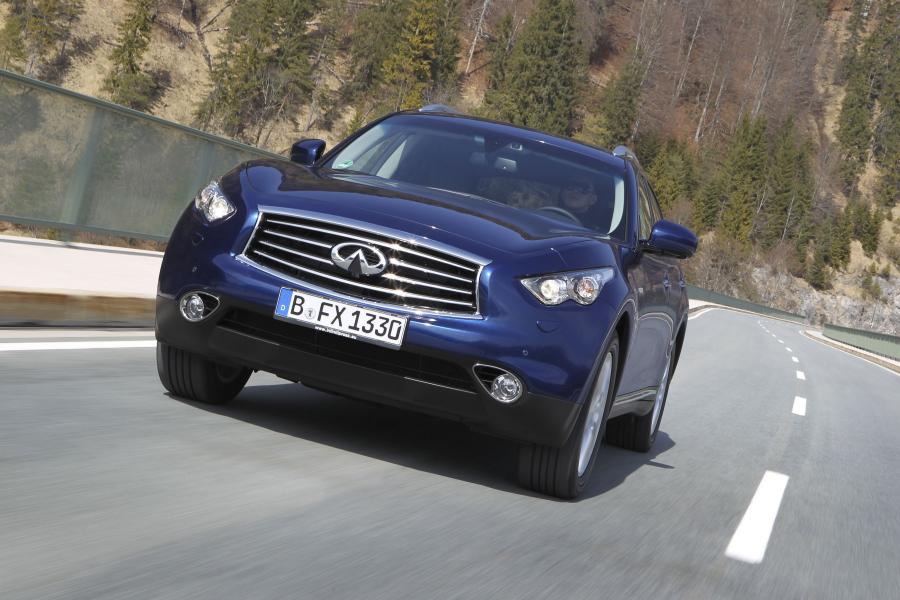  Infiniti FX30d GT Premium 2012 года  (фото 14 из 32)